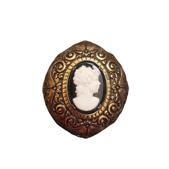 Antique Glass Cameo & Raised Relief Brass Fur Clip (A3583) - Picture 1 of 6